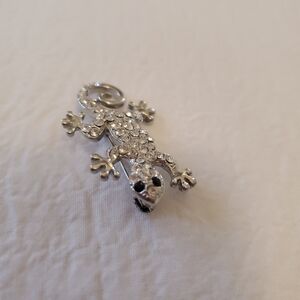 Sparkling Lizard Brooch